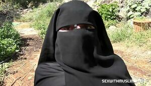 Spunk on her niqab
