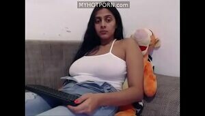 Indian horny girl nude on cam myhotporn.com