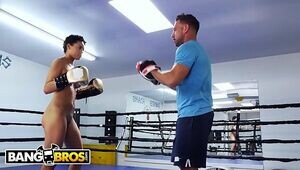 BANGBROS - Johnny Castle Turns Up The Heat On Amethyst Banks For Boxing