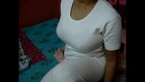 Hot Indian big boobs  Muslim girl exposing