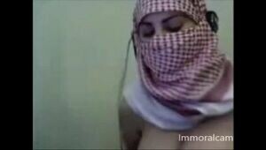 Arab Giirl Demonstrating Hooters On Web cam