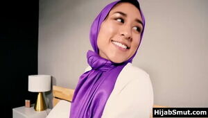 Arab gal in hijab pounds sans parents permission