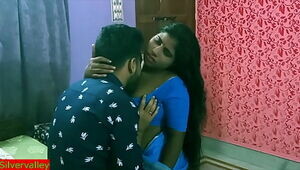 होटल में तमिल किशोर भाभी के साथ कमाल का सबसे अच्छा सेक्स जबकि उसके पति बाहर !! इंडियन बेस्ट वेब सीर�