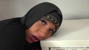 Nasty Muslim female gets some penis in her