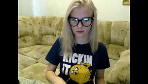 AvidCams.com/Miss Julia  Cute Latvian Teen Girl Not Playing Fortnite