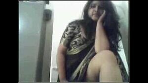 Indian aunty unwrapping