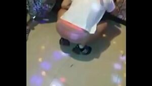 [Korean porn] Putting underpants on in karaoke - Korean pornography -